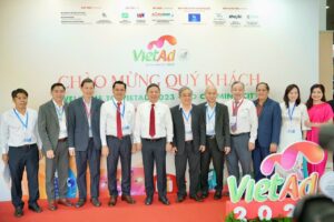Triển lãm Việt khẳng định vụ thế